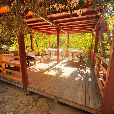 Bed & Breakfast Kybele Nature Life Edremit (Balikesir)